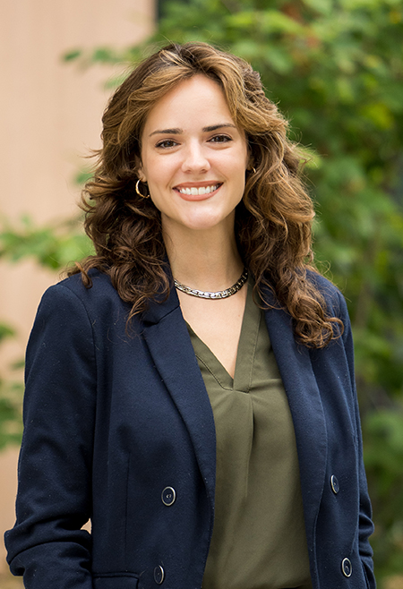 Taryn Headshots
